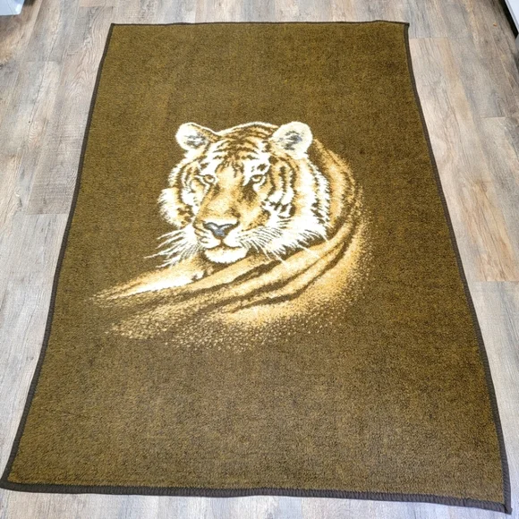 Biederrlack of the Americas 毛布 Biederlack | Bedding | Biederlack Of The Americas Vintage Tiger